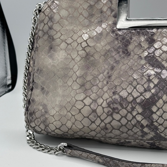 Michael Kors Berkley Medium Clutch Style# 30S4MBKC3E Gray Silver Snakeskin Style - Picture 4 of 9